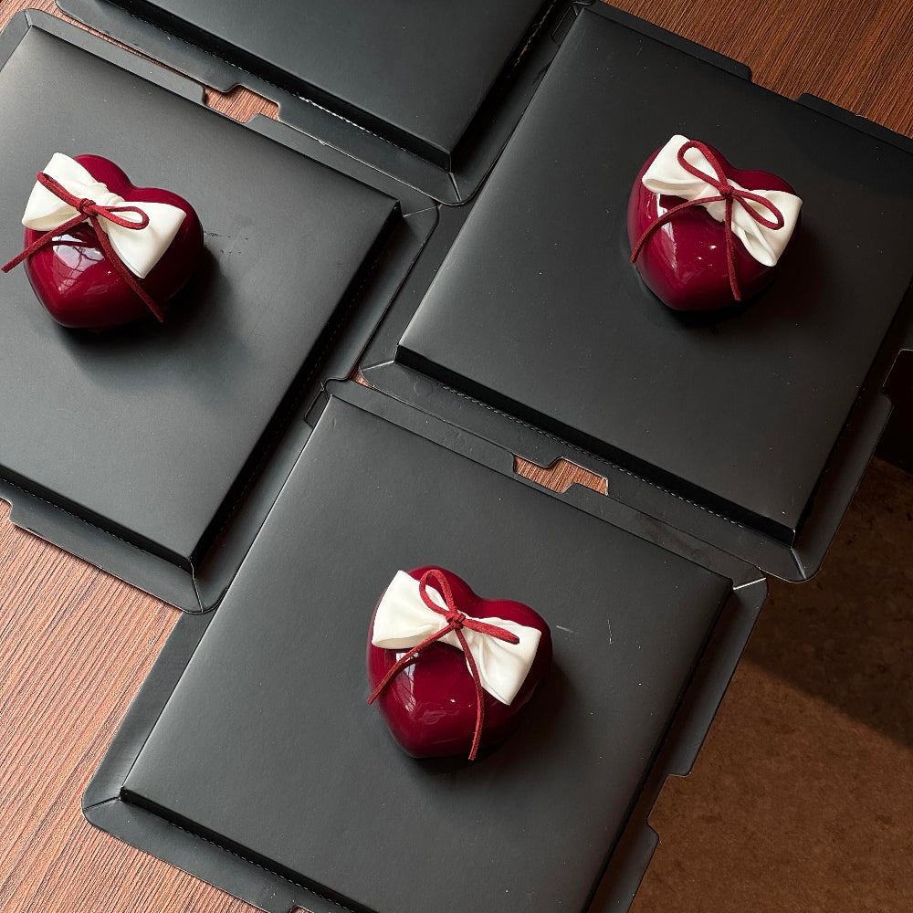 Customizable Black Raised Square Cake Boards