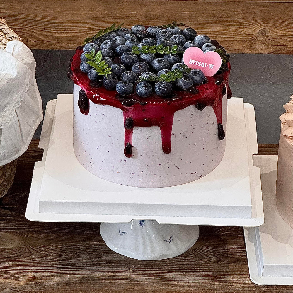 Customizable White Raised Square Cake Boards