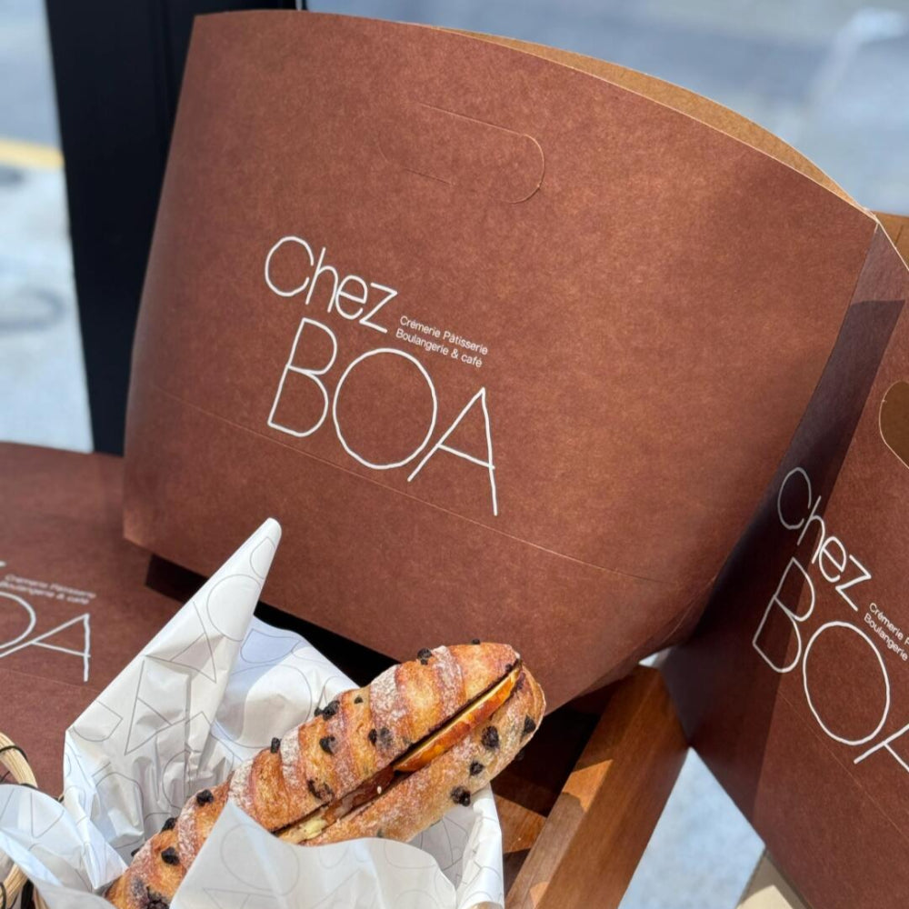 Die-Cut Handle Paper Bag – Eco-Friendly Shopping & Takeaway Bag