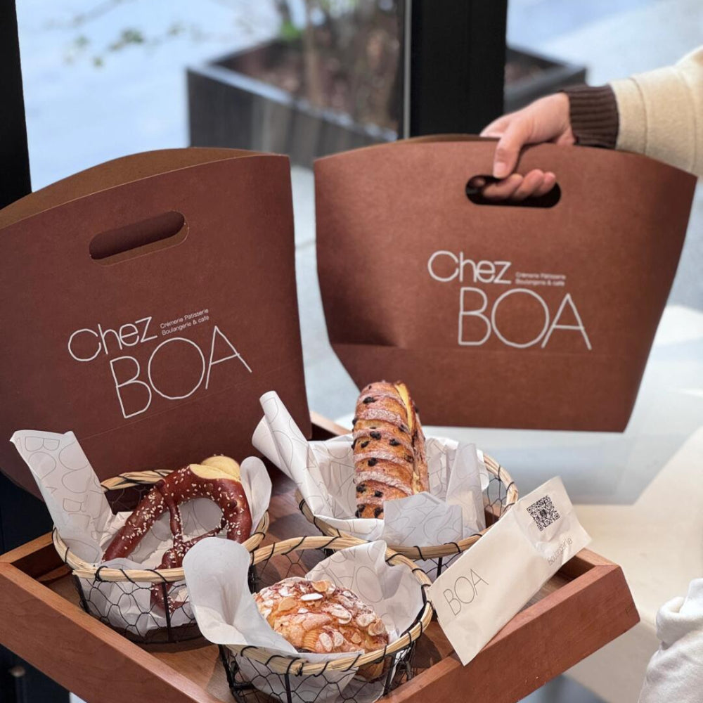 Die-Cut Handle Paper Bag – Eco-Friendly Shopping & Takeaway Bag