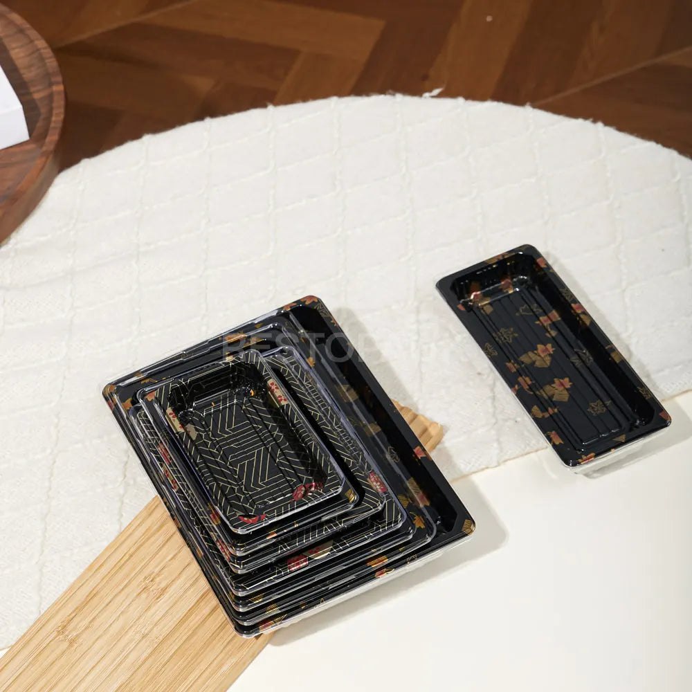 10 1/16" × 7 5/16" Clear Lid Plastic Sushi Trays with Printed Base