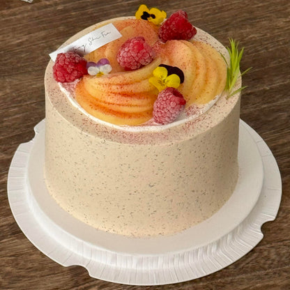 Customizable_White_Raised_Round_Cake_Boards