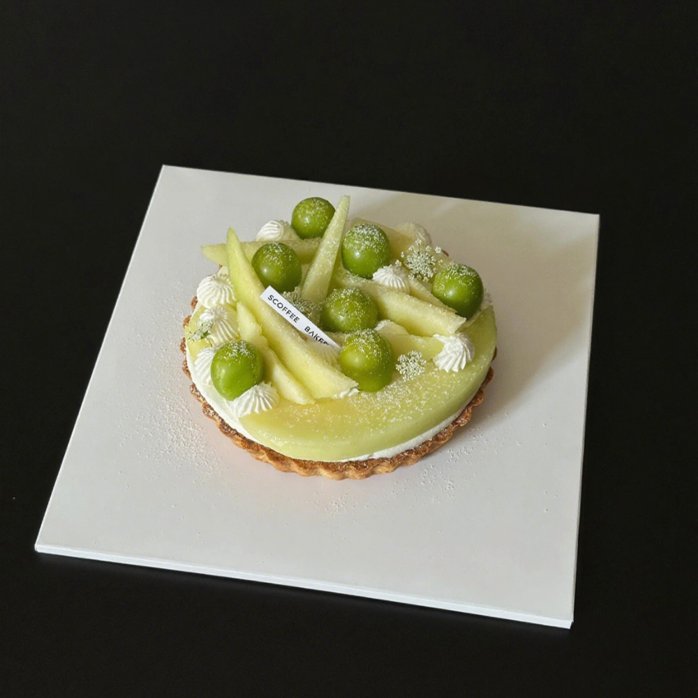 Customizable White Square Cake Boards